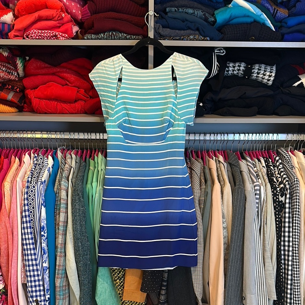 Nonoo blue ombré with white stripes cut out front/back dress size 4 NWOT